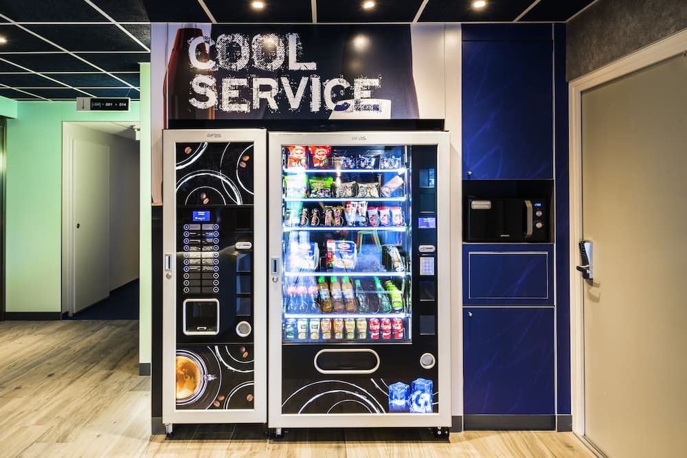 Snack bar