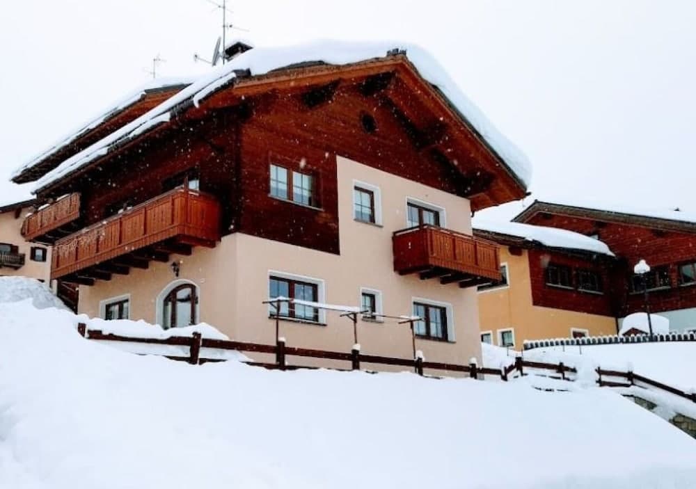 Primary image