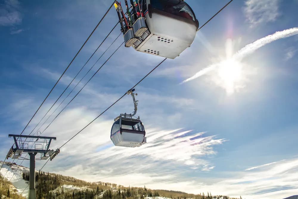 Snow and ski sports