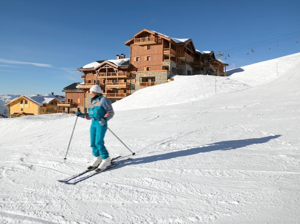 Snow and ski sports