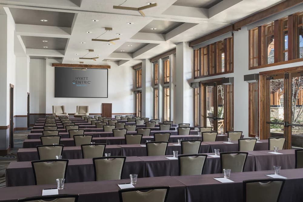 Meeting facility