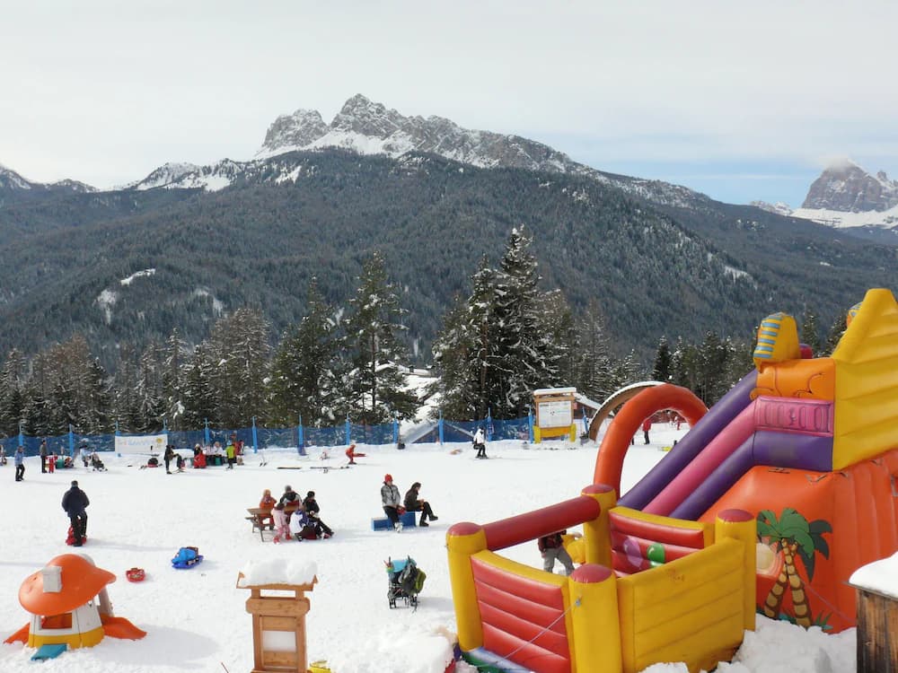 Snow and ski sports