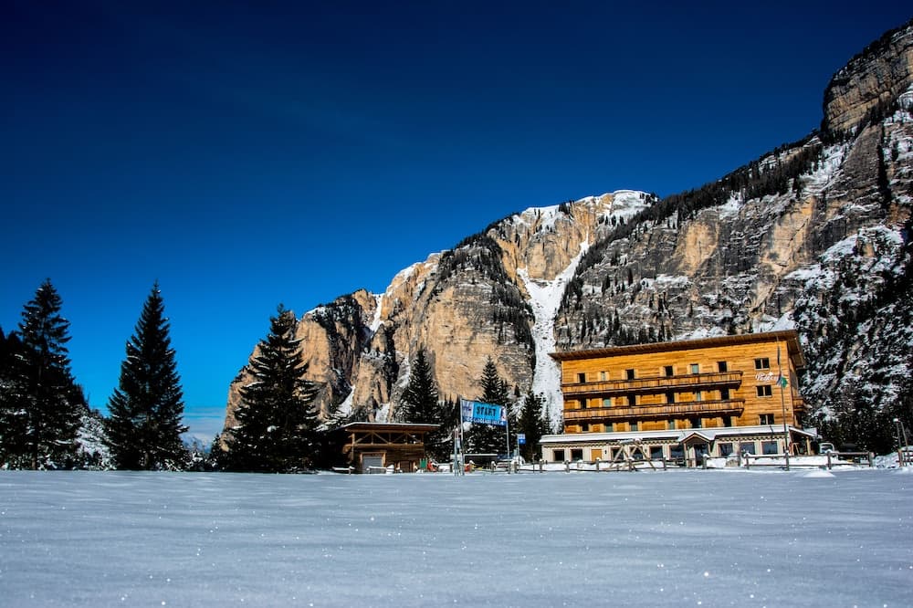 Primary image