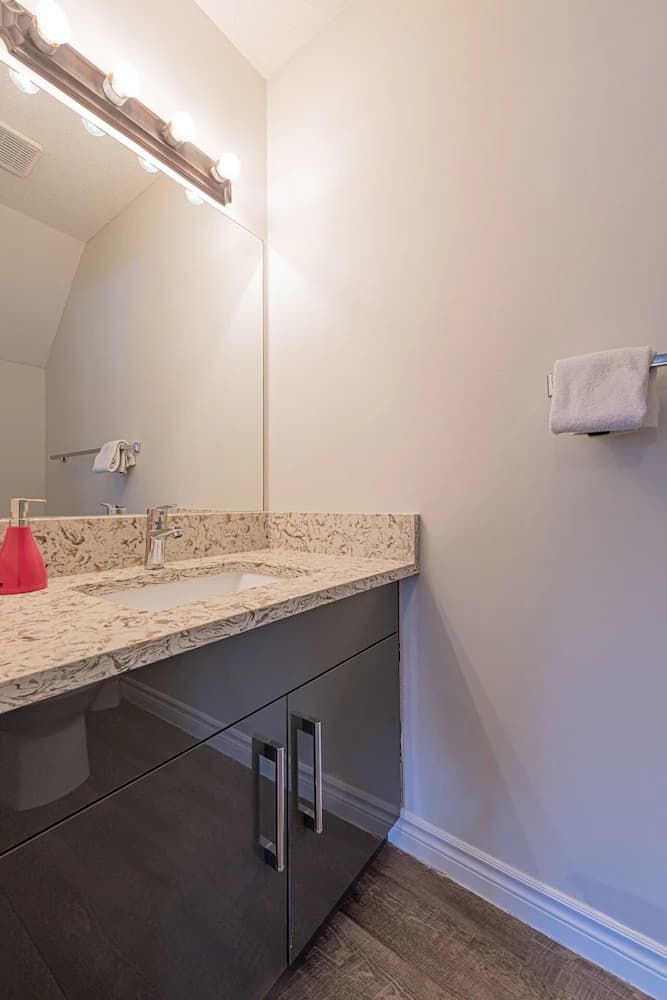 Bathroom sink