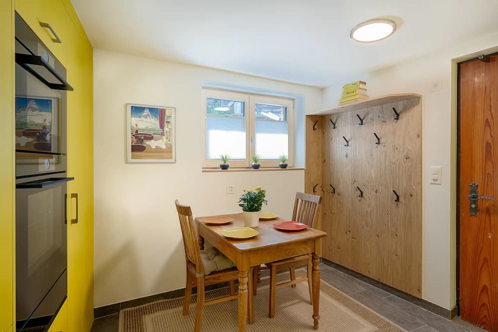 In-room dining