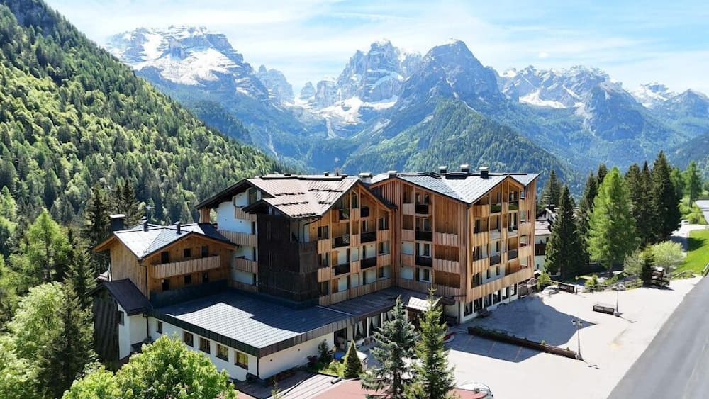 Primary image