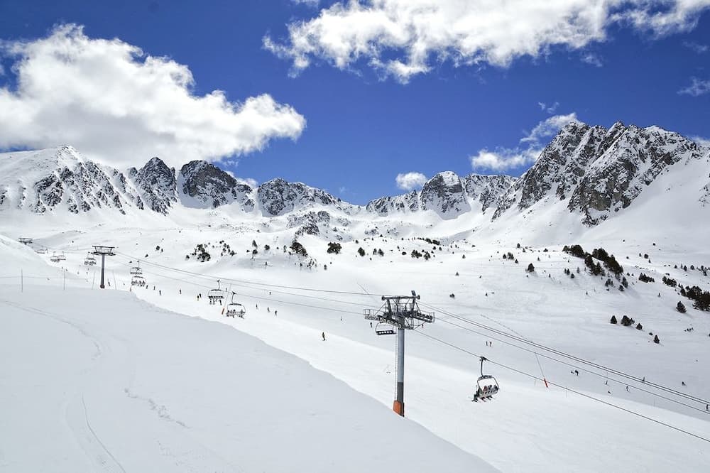 Ski hill