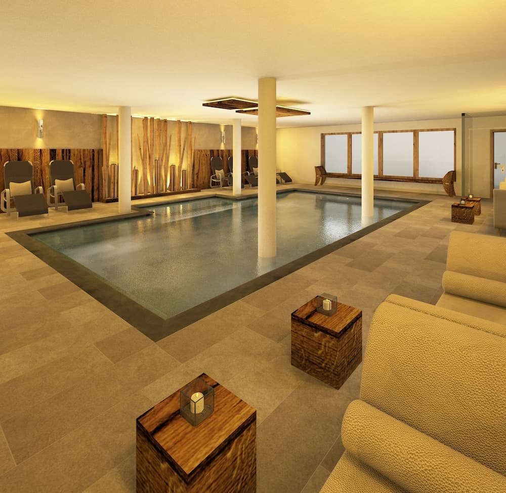 Indoor spa tub