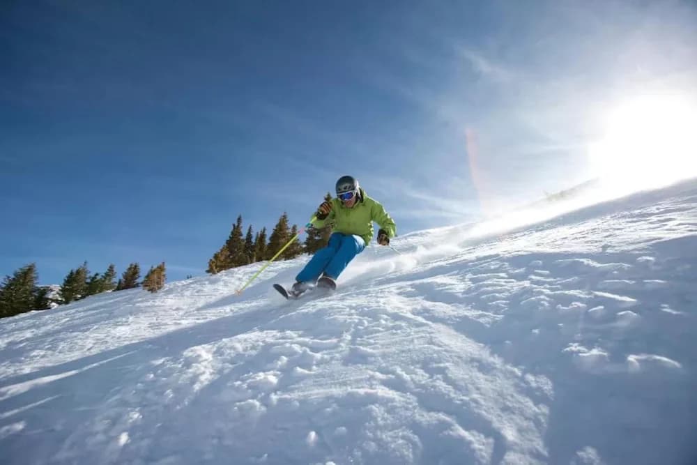 Snow and ski sports