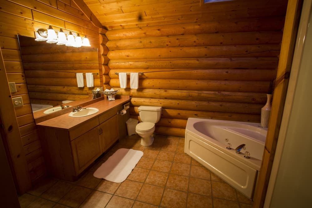 Jetted tub