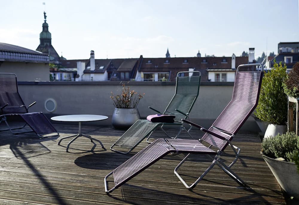 Sundeck
