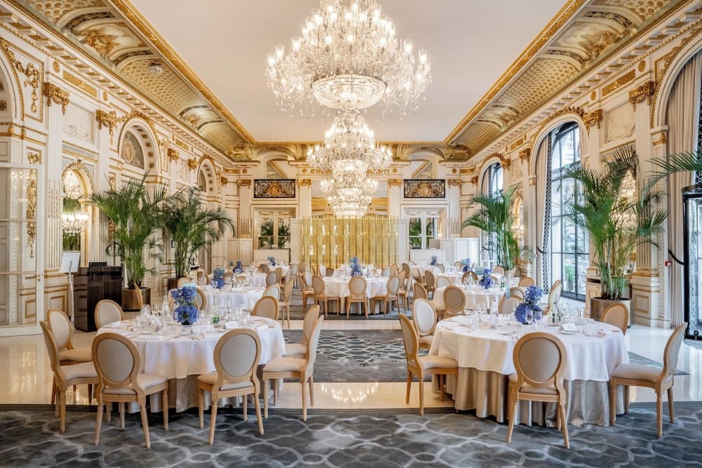 Banquet hall