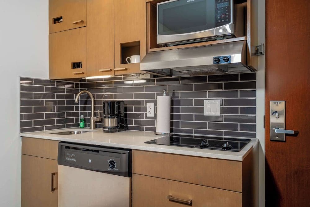Private kitchenette